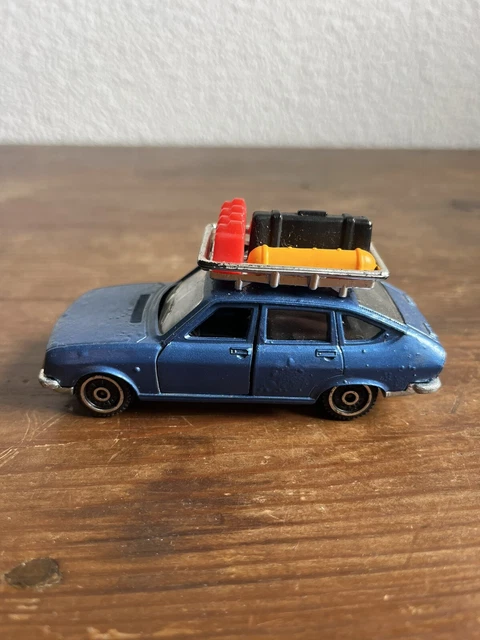 Modèle Miniature Polistil 1/43 Lancia Beta E41 Avec Galerie De Toit - Bleu - Occasion Collection