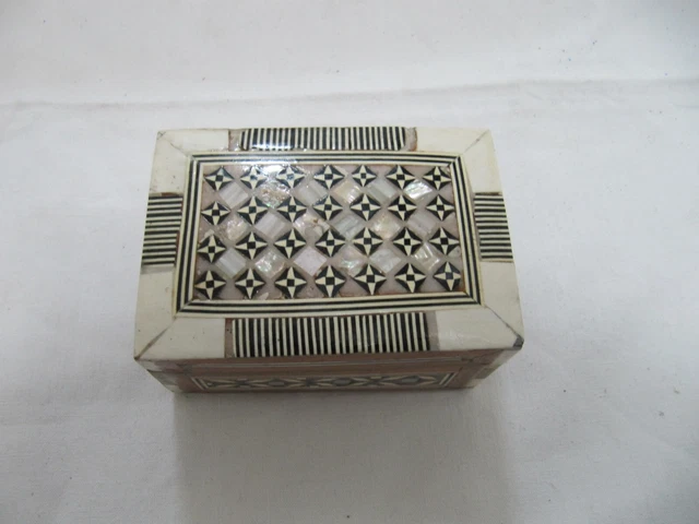Boîte à Bijoux Ancienne En Marqueterie Bois Et Nacre - Syrie Vintage - Réf. #B678