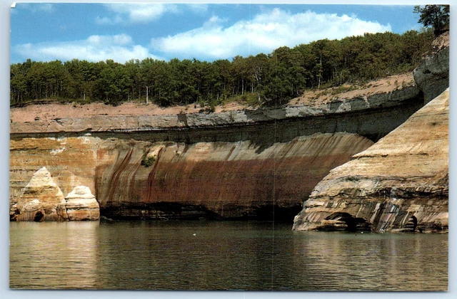 Chrome Postcard Pictured Rocks National Lakeshore Park Michigan Upper Peninsula