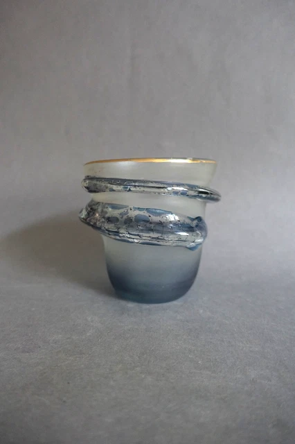 Vase Design 'Rouleau' En Verre Soufflé - Style Scandinave Par Lina Vuorivirta