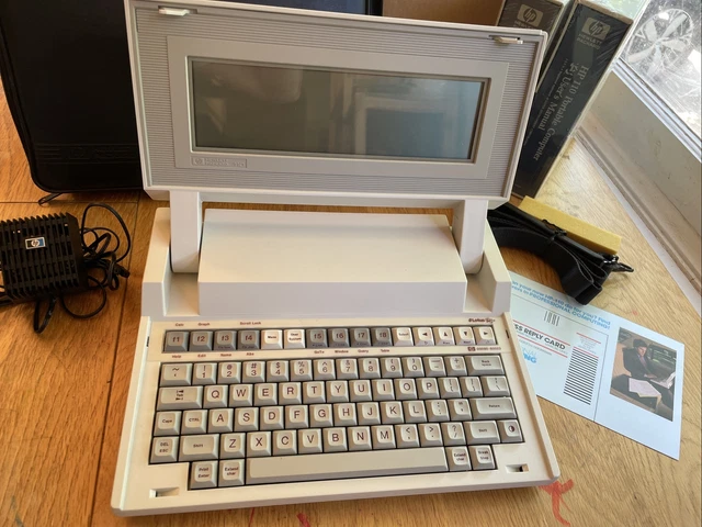 HEWLETT PACKARD MODEL 110 Early 80s Laptop MS-DOS with Manuals & Bag w ...