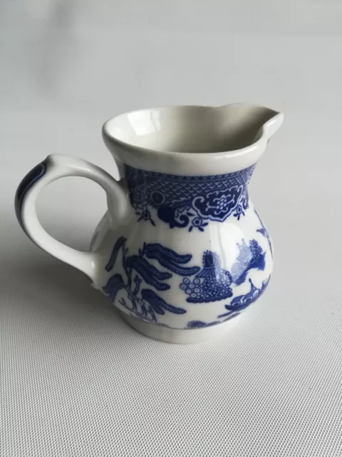 churchill willow pattern jug