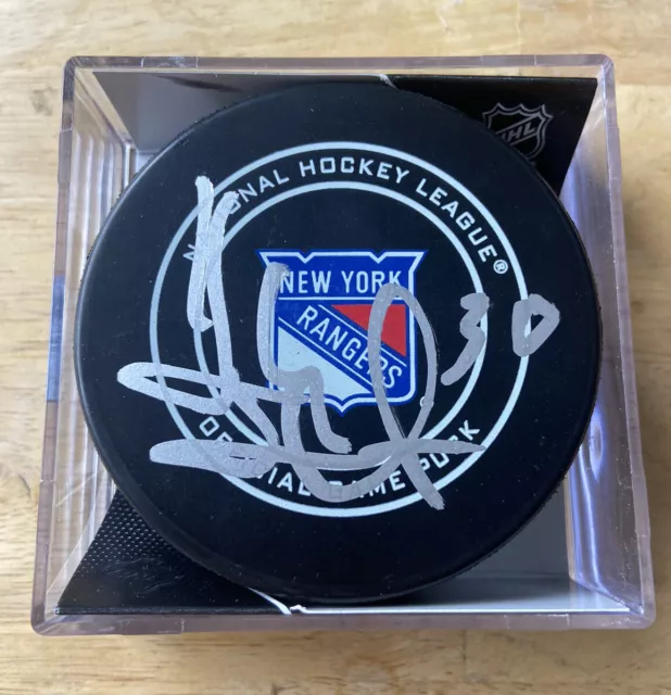 Henrik Lundqvist Signed Puck NY Rangers Goaltender Autograph #30 Retired JSA