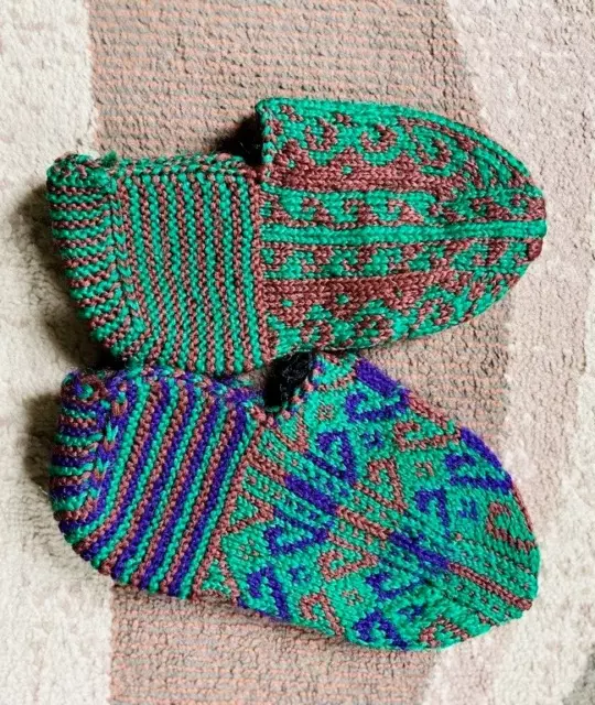 Women & Men(US 9 - 12, EU 40-43),ethnic Turkmen hand-knit slipper sock