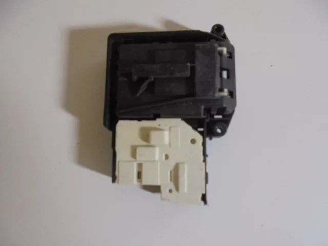 Sécurité de porte lave linge séchant LG F854J60WR