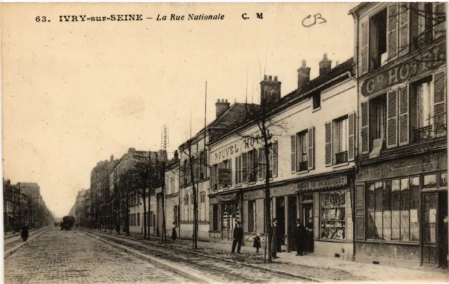 CPA IVRY-sur-SEINE - La Rue Nationale (659513)