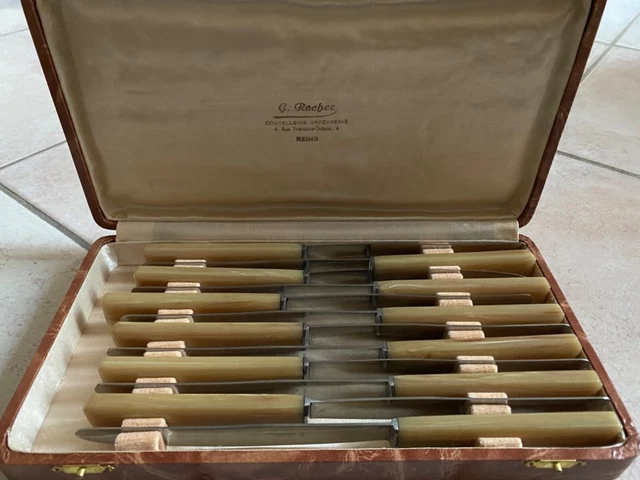 Ancien coffret de12 grands couteaux, 12 petits, manche corne vintage