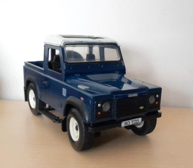 BRITAINS BIG FARM Land Rover 90 Td5 Defender Blue Tomy 2010 Lights ...