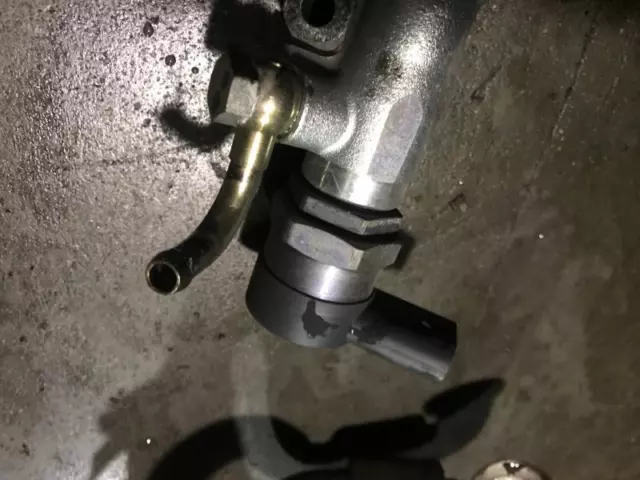 Capteur de pression de rampe injection BMW