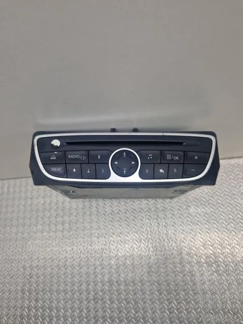 Renault Megane III 2010 Radio CD-Player DVD-Player Navigation 281150030R