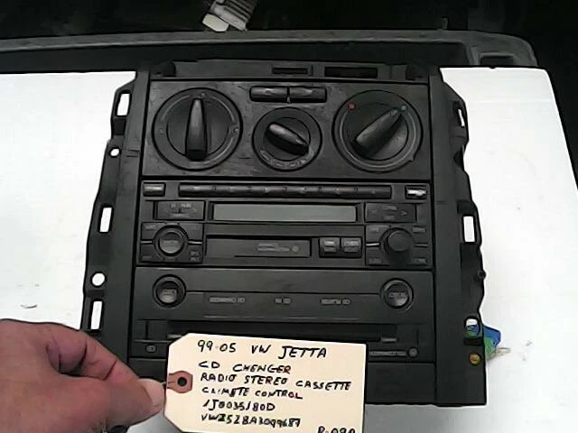 99-05 Vw Jetta Cd Changer ,Radio Cassette ,Climate Control 1J0035180D ( R-090) 99-05 Vw Jetta Cd Changer ,Radio Cassette ,Climate Control 1J0035180D ( R-090)