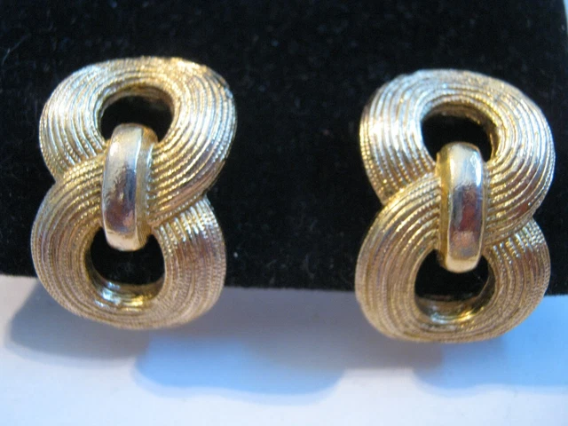 ORENA Paris (1977-2005) Golden Textured Figure 8 Knot 1" Clip-On Earrings