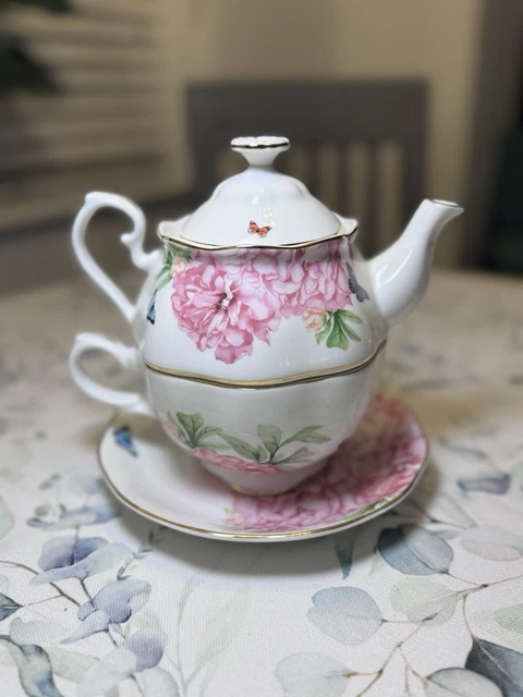 Royal Albert Friendship Tea For One Set - Miranda Kerr Collection, Peony & Butterfly Design
