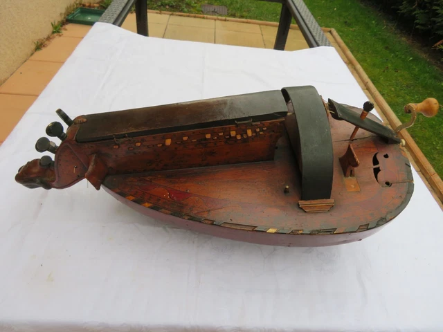Vielle à roue PAJOT JENZAT , HURDY GURDY
