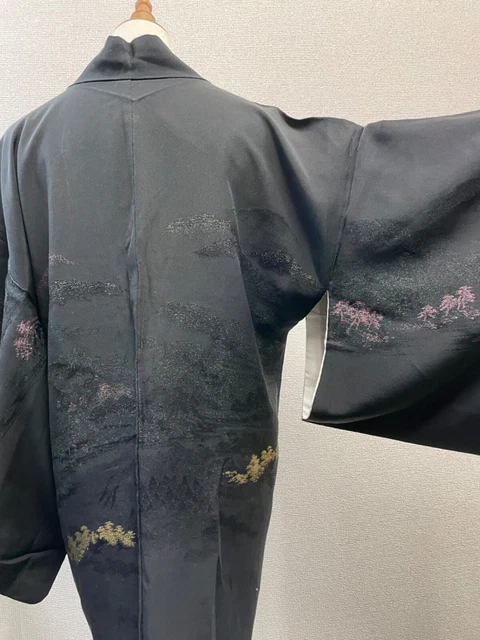 Vintage Japanese Kimono HAORI Jacket Black 1 Robe Gown embroidery women’s
