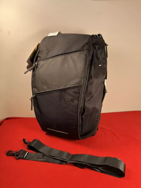 SWISSGEAR WENGER HYBRID Convertible Backpack Messenger 0684