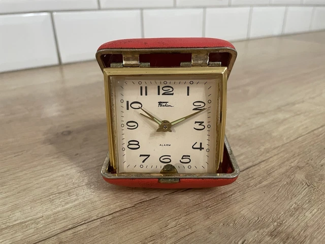 Ancien Vintage Réveil De Voyage KIENZLE 7 Rubis Mécanique Germany