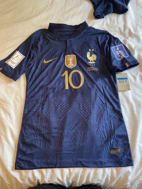 Standard Kylian Mbappé Calcio Kit & Maglie. IT