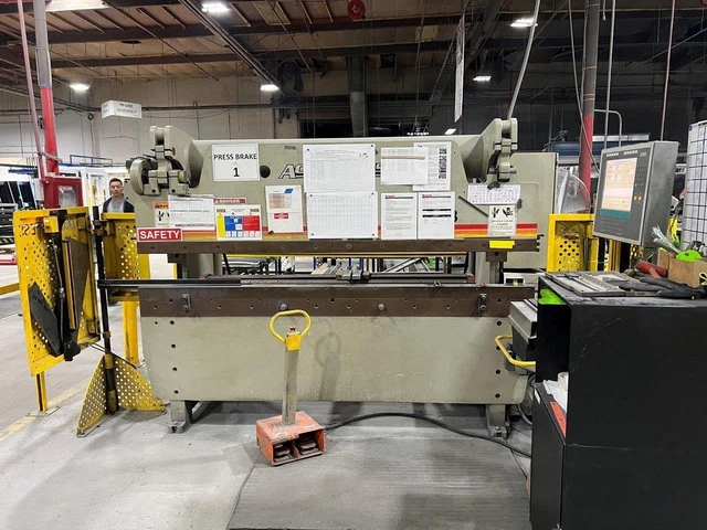 2011 - 60 Ton x 8' Accurpress 7608 CNC Hydraulic Press Brake