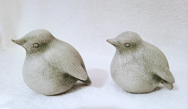 BIRDS Stoneware Pottery Folk Art Sparrow Pair Figurine Sculpture 2.5" Art