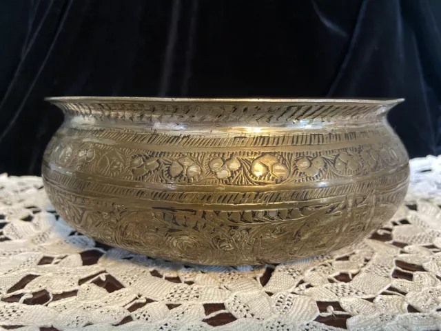 Stunning Intricately Designed Islamic Silver Copper Tinned Bowl Calligraphy ￼