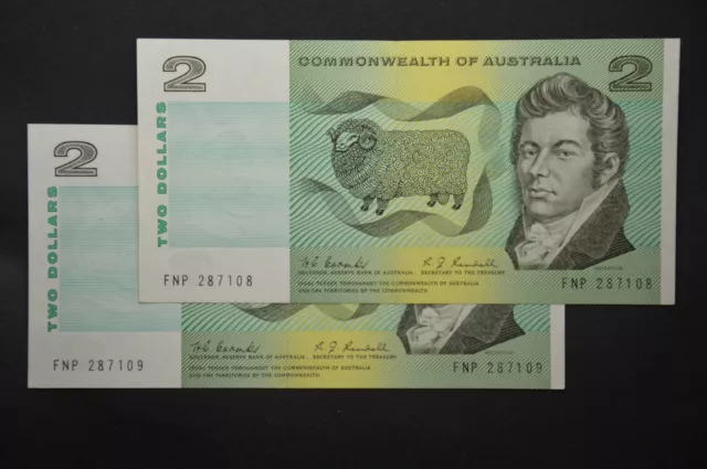 Australian 1967 $2 Coombs Randall Signature "FNP" Consecutive Banknotes aUNC-UNC