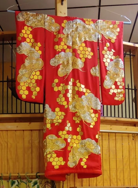 VTG UCHIKAKE KIMONO🌹Furisode RED Wedding FORMAL JAPANESE SILK HEAVY EMBROIDERY