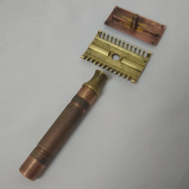 Vtg 1930's Gillette Somerset Open Comb 3 Piece DE Safety Razor w 10 New Blades 3