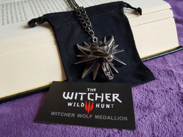 The Witcher 3: Wild Hunt Necklace Medallion Wolf Head Keychain Geralt Wolf UK