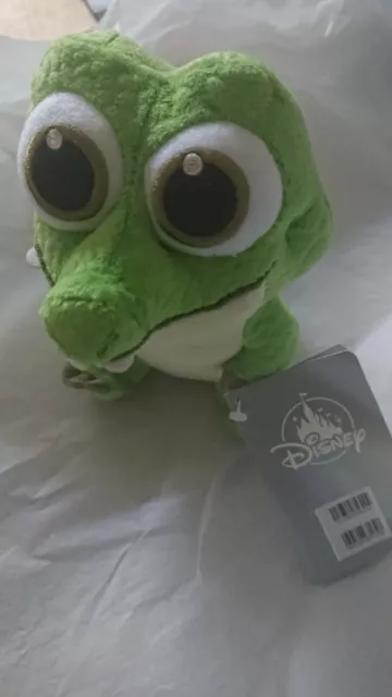 Peluche crocodile disney sale