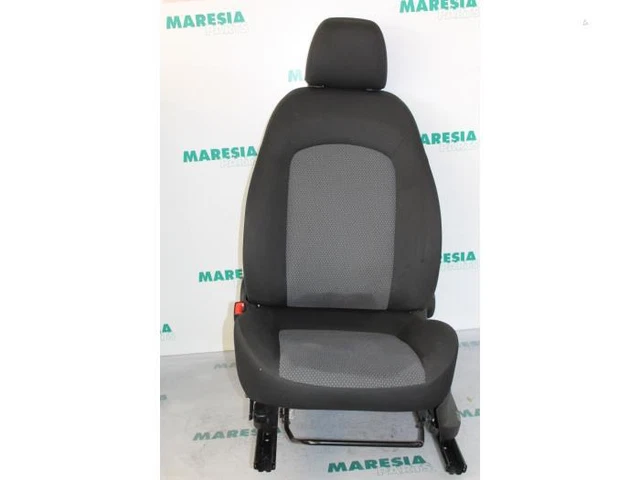 P4037671 Sitz links FIAT Punto Evo (199) 55701702