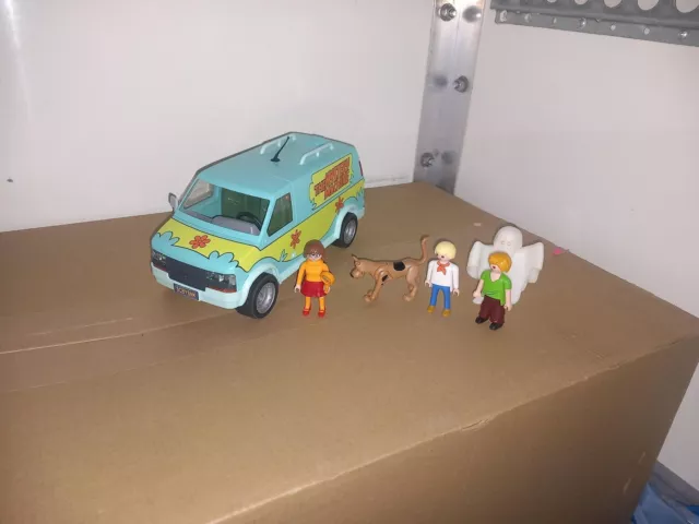 Playmobil 70286 Scooby Doo Mystery Machine & Other Figures Used / Clearance