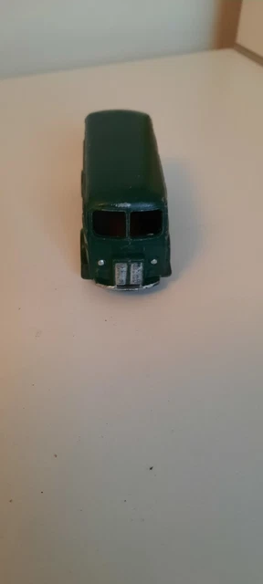 DINKY TOYS  ref  25 BV fourgon    peugeot  D3 A POSTE