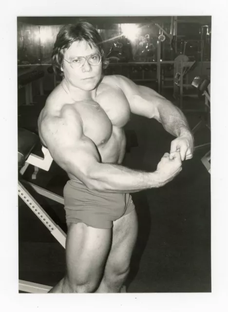 # 33 Vintage Photo Beefcake Muscle Man Bodybuilder Weightlifter  Snapshot Gay