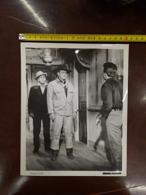 Fotografia Di Scena Del Film Pugni Pupe E Pepite , Fotgrafia Di john Wayne