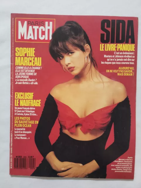 1999 November PARIS MATCH French Magazine Sophie Marceau James Bond (MH280)