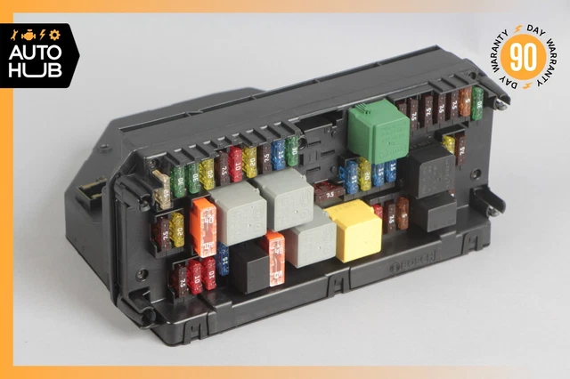 10-20 Mercedes W204 C250 SLK250 E350 CLS550 Front SAM Module Relay Fuse Box OEM