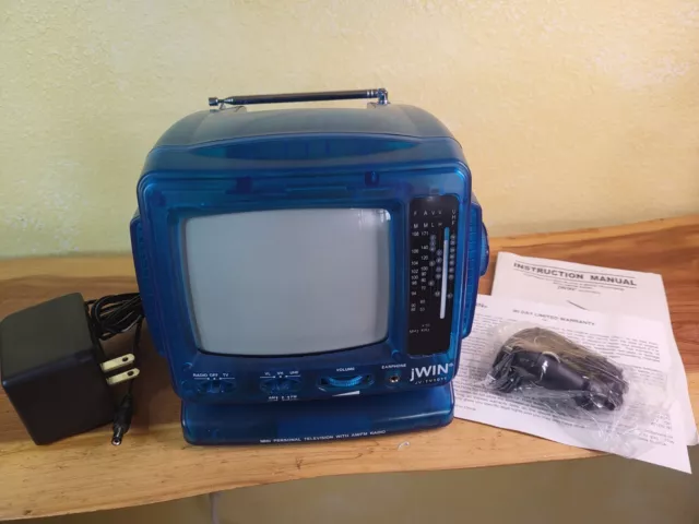 Jwin Portable 5 Inch Black & White TV With AM/FM Radio  PictureTubeBlueberry NIB