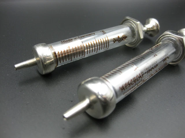 2 x alte Glaskolbenspritze Aesculap Glasspritze Metallspritze Insulinspritze 2