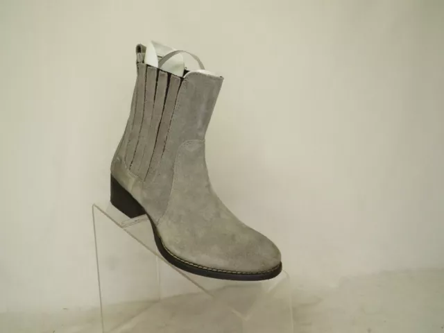 Splendid Gray Suede Chelsea Ankle Fashion Boots Bootie Size 6 M 3