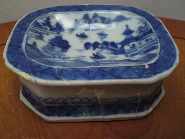 19th century Chinese Canton Blue & White Porcelain Trencher Salt Cellar