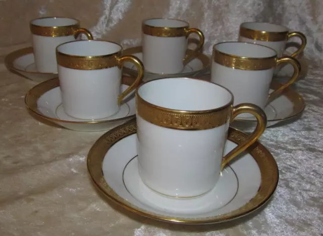 Série de 6 tasses à café moka porcelaine blanche Limoges Giraud incrustation or