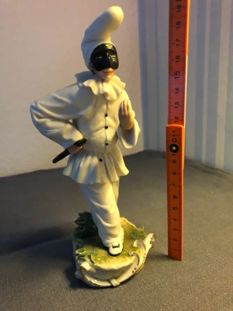 Capodimonte Pulcinella Porzellan mit Bewegung, Neapolitanische Clownfigur