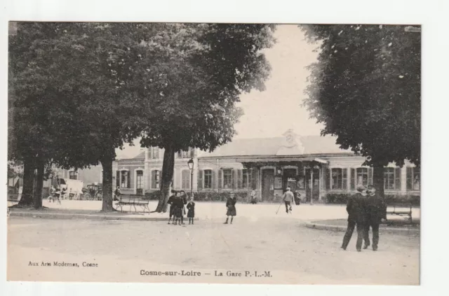 COSNE SUR LOIRE - Nievre - CPA 58 - la Gare P.L.M.