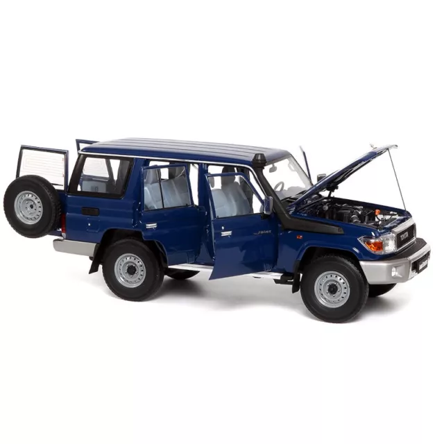 ALM870101 Scale Toyota Land Cruiser 76 - 2017 - Blue for Collectors Edition 1:18