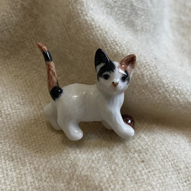 Klima Porcelain Miniature Vintage Cat Kitten With Ball Ornament Figurine Perfect
