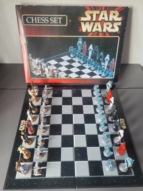 Vintage 1999 A La Carte Star Wars Chess-Schach Collector's 3D Chess Set  Game Boxed