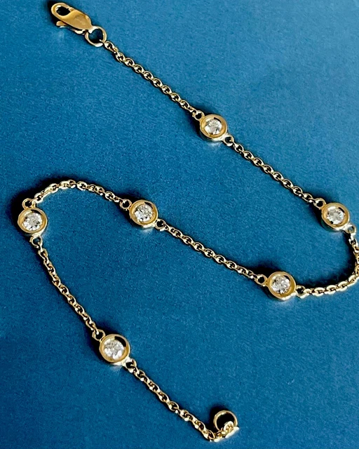 18ct Yellow Gold Diamond Bracelet 0.43ct Solitaire VS Chain Station By The Yard 18ct Yellow Gold Diamond Bracelet 0.43ct Solitaire VS Chain Station By The Yard