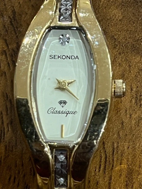 STUNNING SEKONDA CLASSIQUE N4538G AHT Quartz Ladies Bracelet Watch Working 12.99 PicClick UK