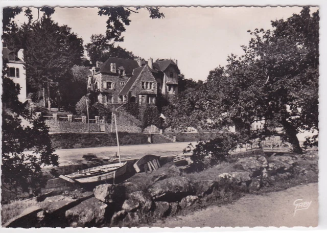Cpsm Postcard Pont-Aven Les Bords De L'aven Finistere